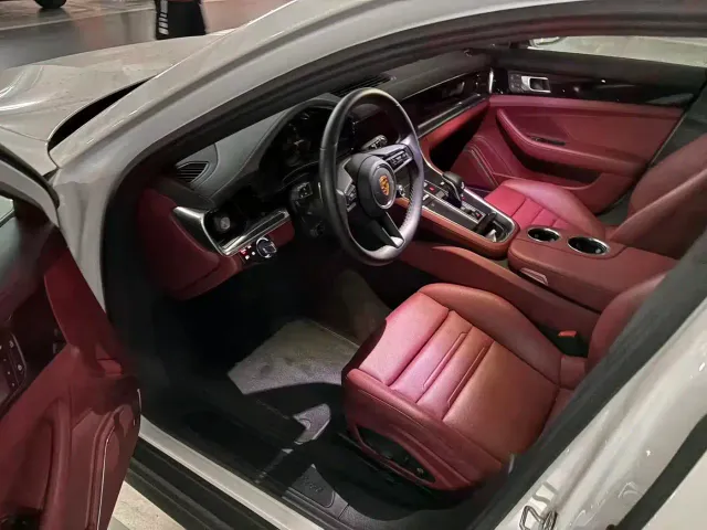 Porsche Panamera — Фото автомобиля 4