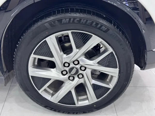 Cadillac Optiq — Фото автомобиля 8
