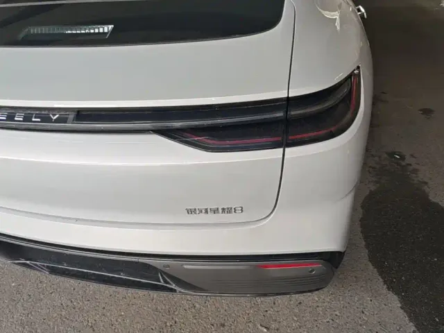 Geely Galaxy Xingyao 8 — Фото автомобиля 7