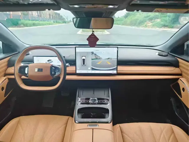 Geely Galaxy Xingyao 8 — Фото автомобиля 5