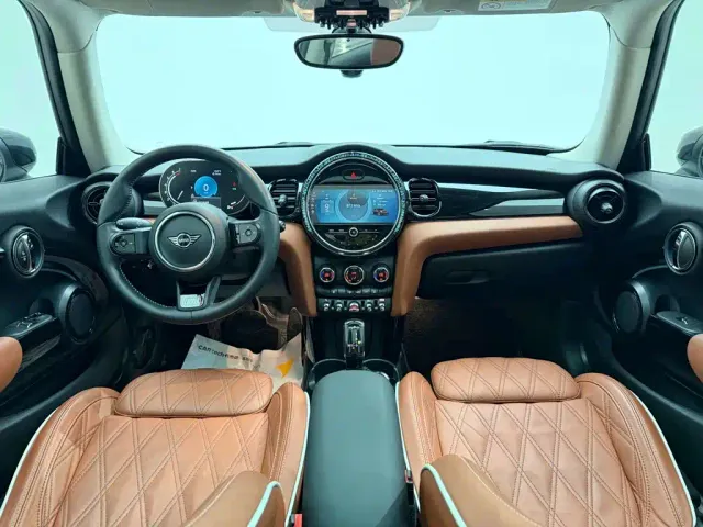 MINI Hatch — Фото автомобиля 13