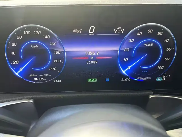 Mercedes-Benz EQB — Фото автомобиля 19