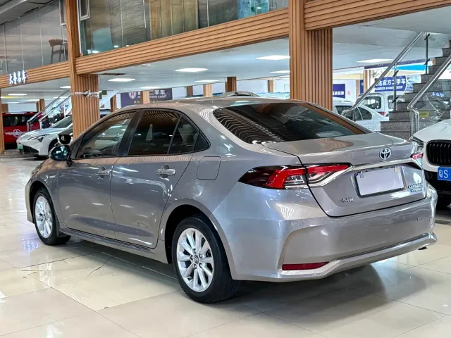 Toyota Corolla — Фото автомобиля 4