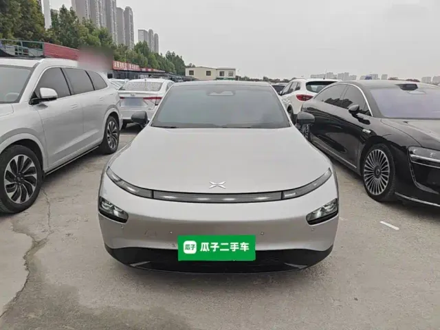 Xpeng P7 — Фото автомобиля 2