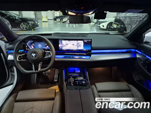 BMW 5 Series — Фото автомобиля 10