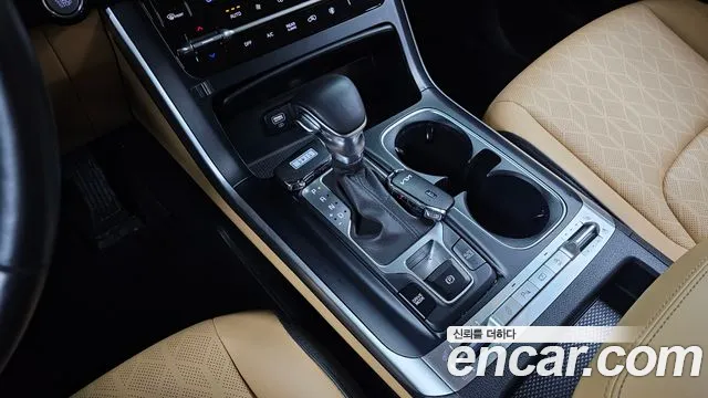 Kia Canival Carnival 4 поколение Дизель 9 мест Prestige — Фото автомобиля 9