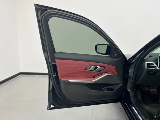 BMW 3 Series — Фото автомобиля 7