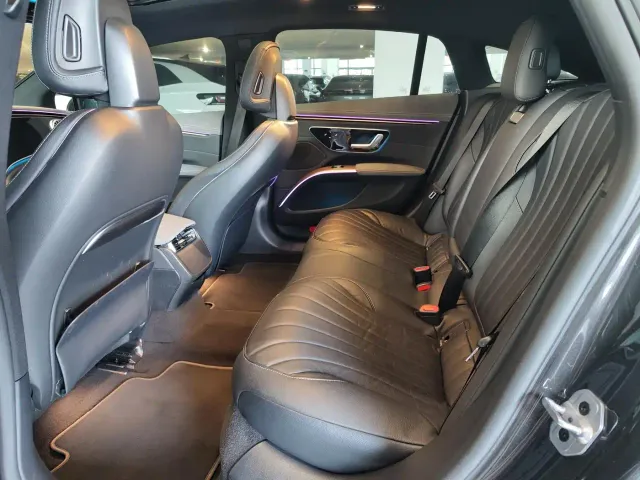 Mercedes-Benz EQS — Фото автомобиля 4