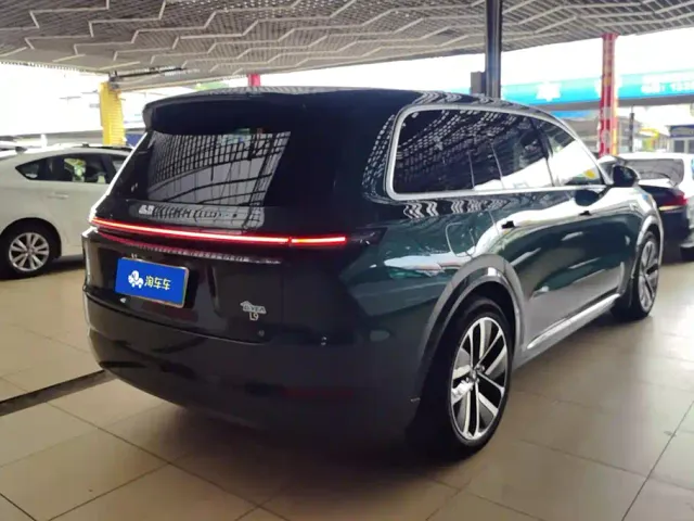 Li Auto L9 — Фото автомобиля 3