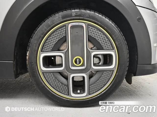 MINI Cooper Cooper Electric — Фото автомобиля 5
