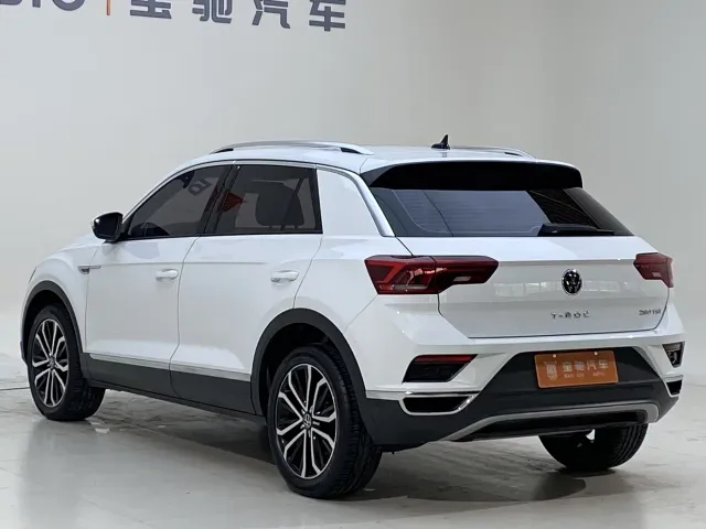 Volkswagen T-Roc — Фото автомобиля 27