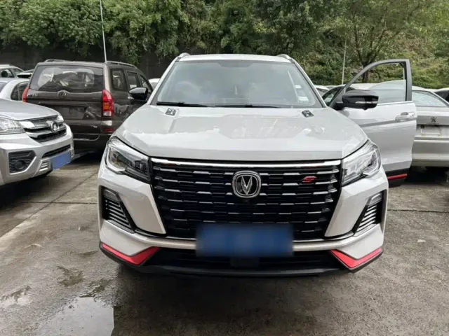 Changan CS75 — Фото автомобиля 6