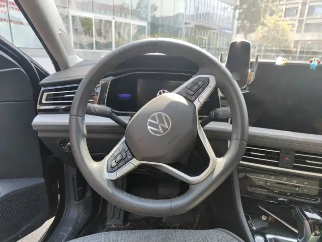 Volkswagen Sagitar — Фото автомобиля 2