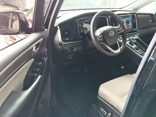 GAC Trumpchi M8 — Фото автомобиля 11