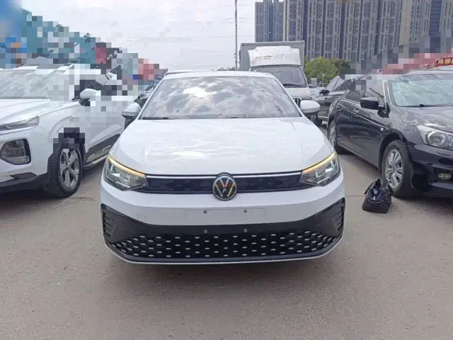 Volkswagen Lavida 2025 New Edge 1.5L Outstanding New Ease — Фото автомобиля 2