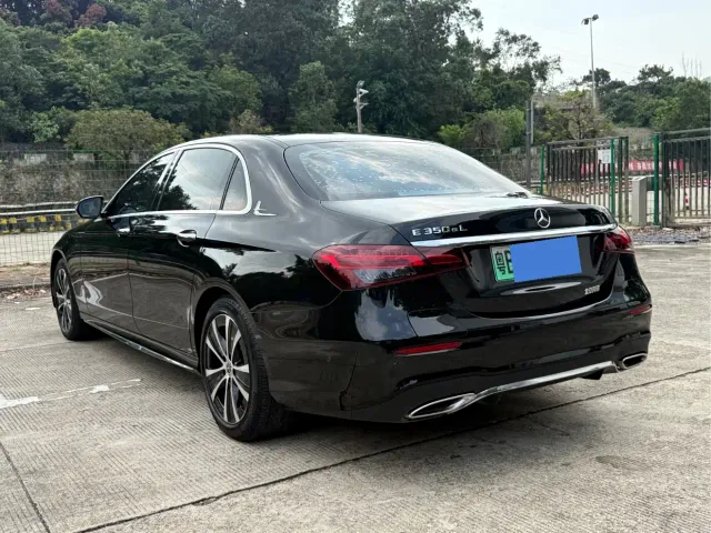 Mercedes-Benz E-Class — Фото автомобиля 14