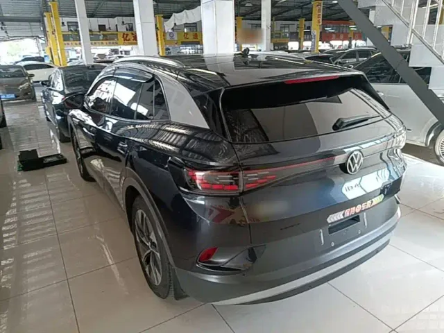 Volkswagen ID.4 Crozz — Фото автомобиля 4