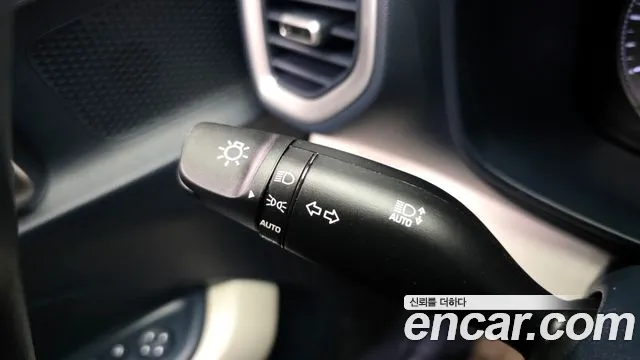 Hyundai Venue Venue 1.6 Modern Plus — Фото автомобиля 18