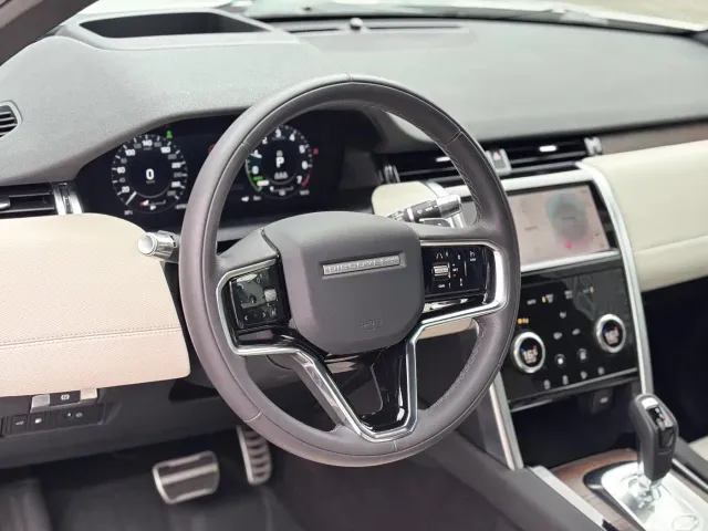Land Rover Discovery Sport — Фото автомобиля 13