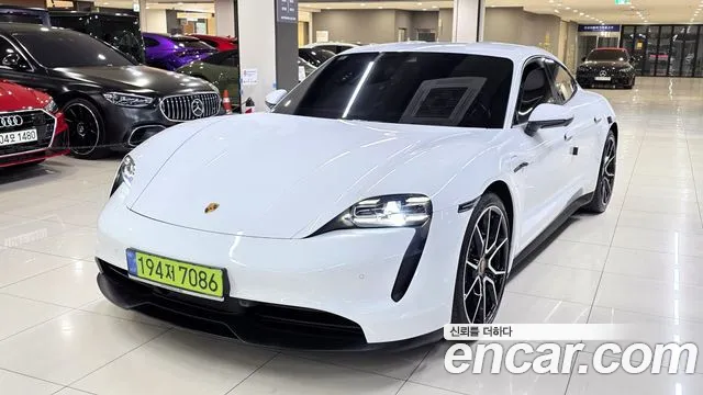 Фотография автомобиля — Porsche Taycan