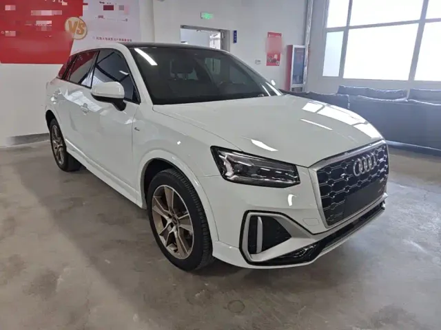 Audi Q2L — Фото автомобиля 3
