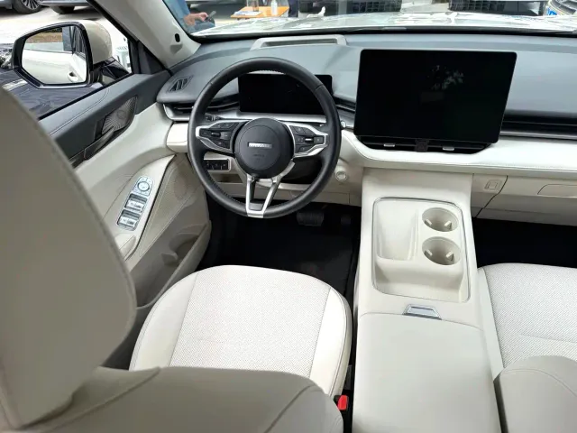 Haval H6 — Фото автомобиля 11