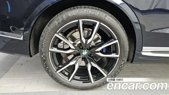 BMW X7 — Фото автомобиля 5
