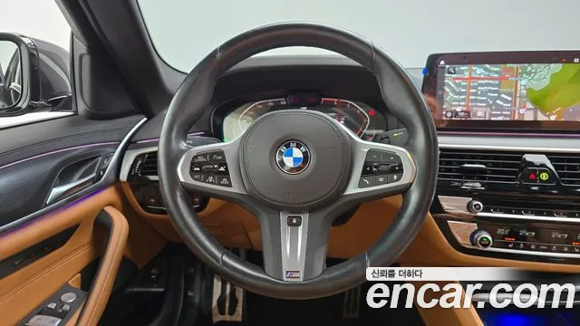 BMW 5-Series — Фото автомобиля 13