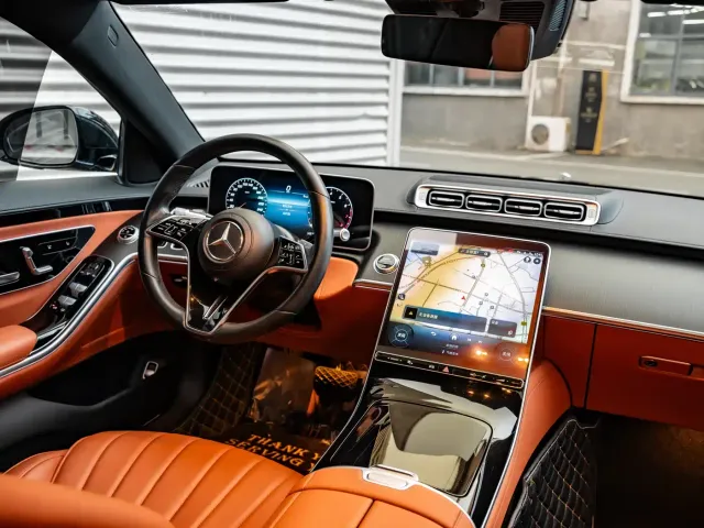 Mercedes-Benz S-Class — Фото автомобиля 10