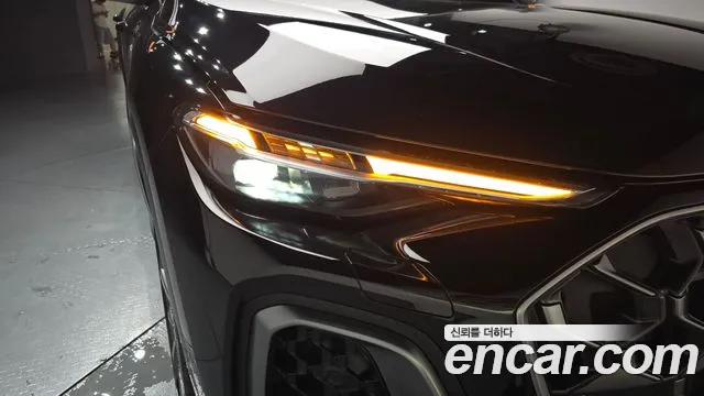 Audi Q5 40 TFSI quattro S Line — Фото автомобиля 21