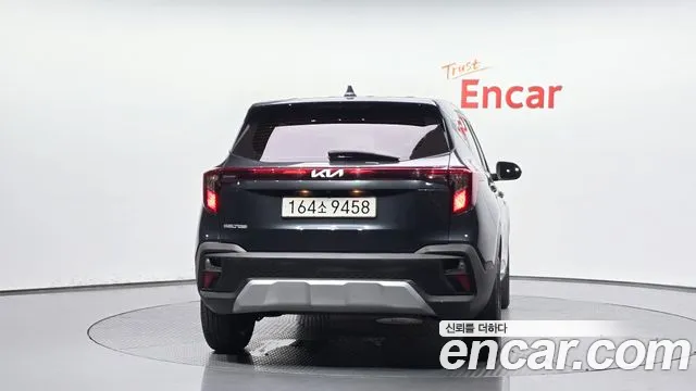 Kia Seltos Новый Seltos Бензин 2.0 2WD — Фото автомобиля 4