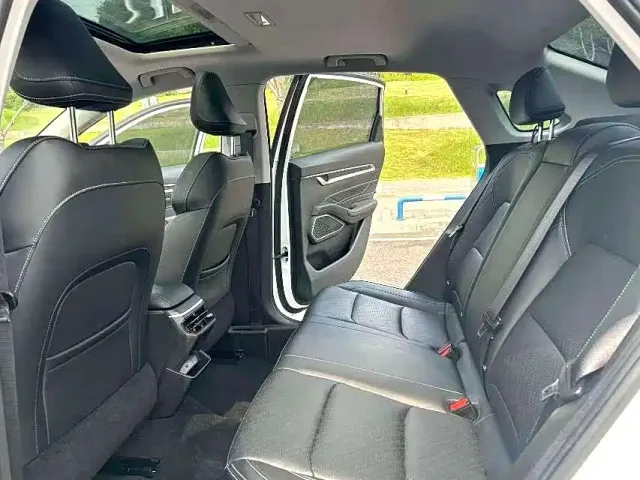 Geely Emgrand — Фото автомобиля 6