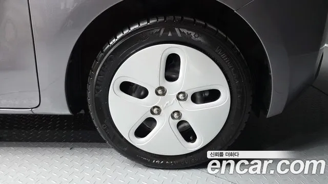 Kia RAY Новый Kia Ray Фургон — Фото автомобиля 20