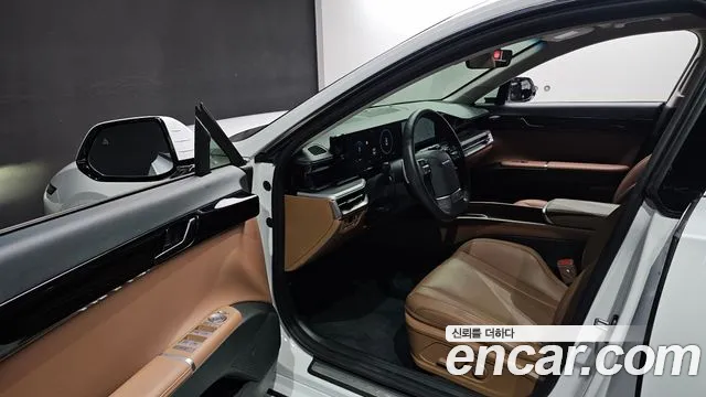 Hyundai Grandeur GN7 — Фото автомобиля 10