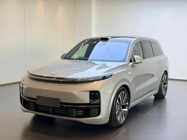 Фотография автомобиля — Li Auto L9