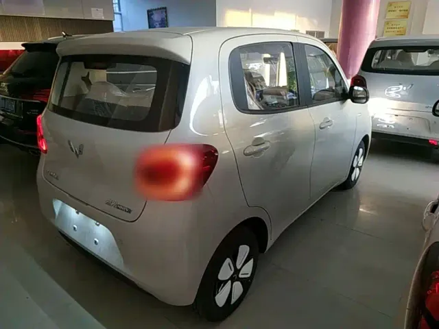 Wuling Hongguang Mini EV — Фото автомобиля 6