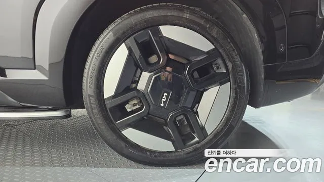 Kia EV9 — Фото автомобиля 5