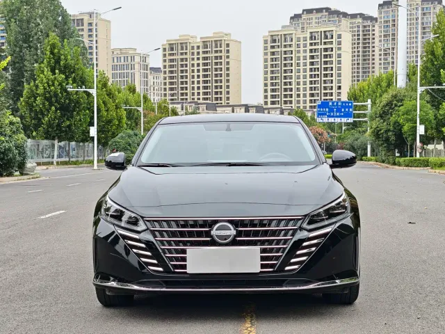 Nissan Teana — Фото автомобиля 2