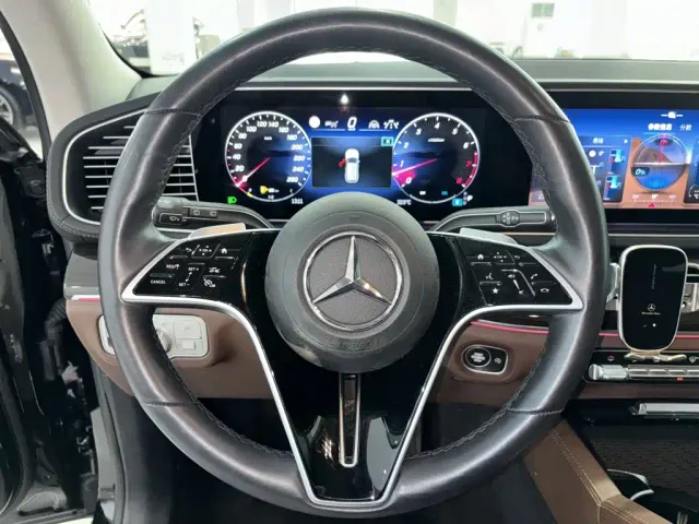 Mercedes-Benz GLE-Class — Фото автомобиля 11