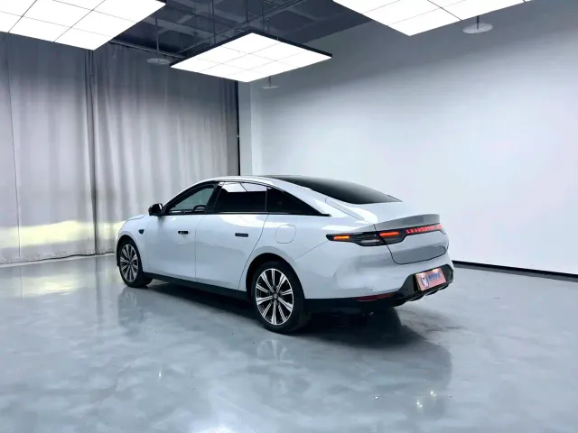 Leapmotor C01 — Фото автомобиля 3