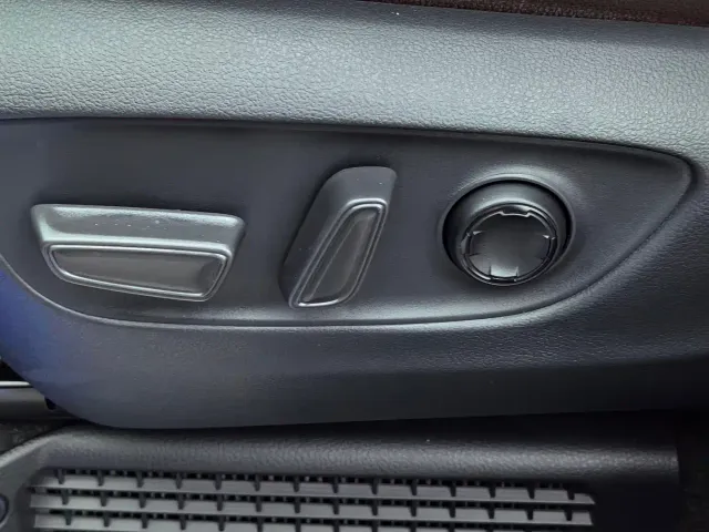 Toyota Sienna — Фото автомобиля 21