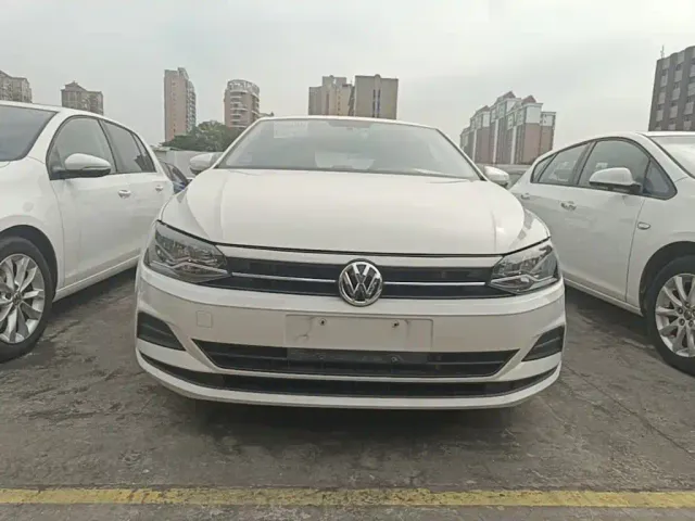 Volkswagen Polo — Фото автомобиля 2