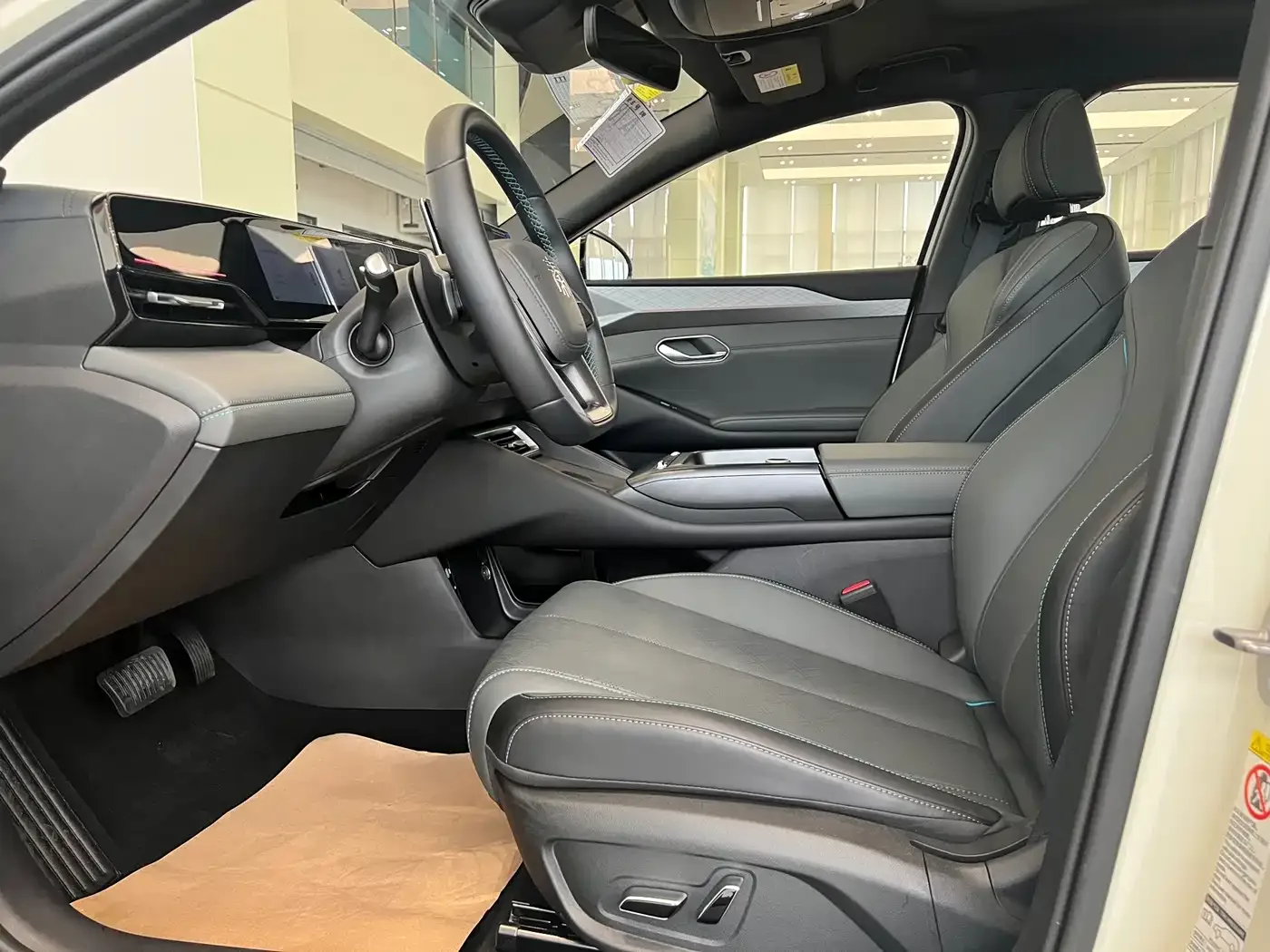 BYD Qin L 2025 EV 545KM Cloud Chariot Edition — Фото автомобиля 6