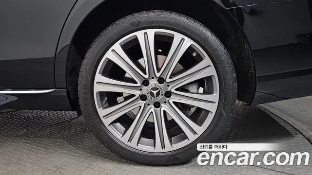 Mercedes-Benz E-Class W213 — Фото автомобиля 6