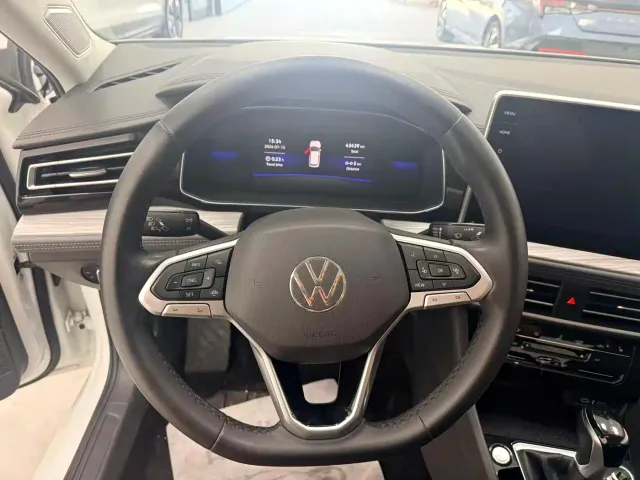 Volkswagen Sagitar — Фото автомобиля 5