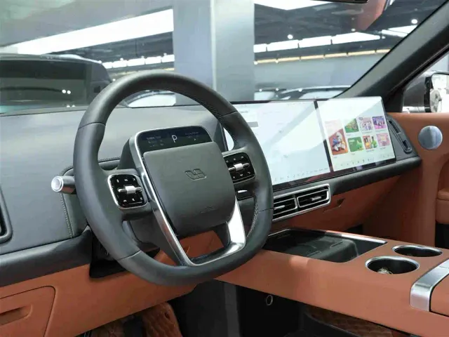 Li Auto L9 — Фото автомобиля 7
