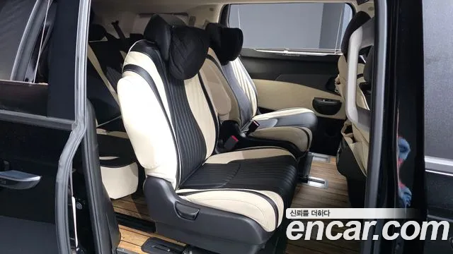Kia Carnival 4th Gen — Фото автомобиля 18
