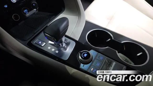 Genesis G70 New — Фото автомобиля 12