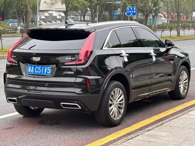 Cadillac XT4 — Фото автомобиля 8