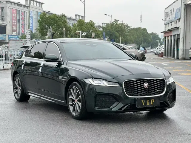 Jaguar XFL — Фото автомобиля 3